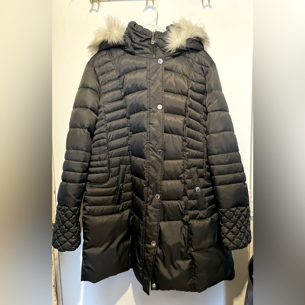 Betsy Johnson above knee winter coat with fur hood XXL